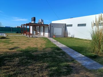 Casa quinta en venta de 456m2 ubicado en Las Cañitas II