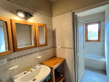 Chalet en venta de 3 dormitorios c/ cochera en San Martin de los Andes