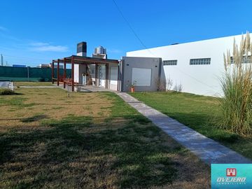 Casa quinta en venta de 456m2 ubicado en Las Cañitas II