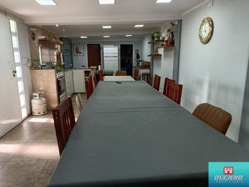 Casa quinta en venta de 456m2 ubicado en Las Cañitas II
