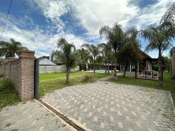 VENTA CASA FIN DE SEMANA FUNES - QUINCHO - PILETA