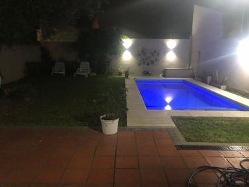 CASA 4AMB C/JARDIN, PISCINA, PLAYROOM BARRIO MARIN