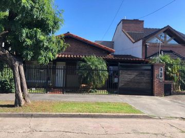 CASA 4AMB C/JARDIN, PISCINA, PLAYROOM BARRIO MARIN