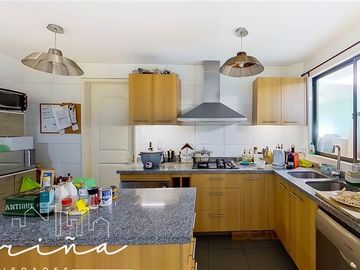 Casa en Venta en Camino El Huinganal