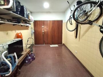 OPORTUNIDAD:CASA+QUINCHO+PILETA+2 COCHERAS