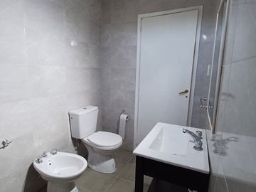 Galpón + Casa 3 Amb. 330 m² en Zona Puerto. Av 39