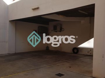 Departamento en venta de 2 dormitorios con cochera en Macrocentro