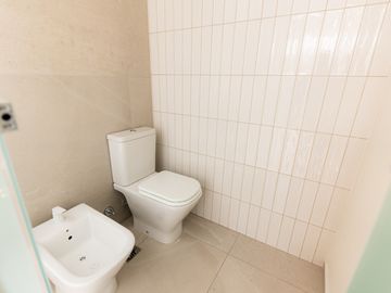 DEPARTAMENTO EN VENTA DE 2 DORMITORIOS C/COCHERA EN BARRIO MARTIN