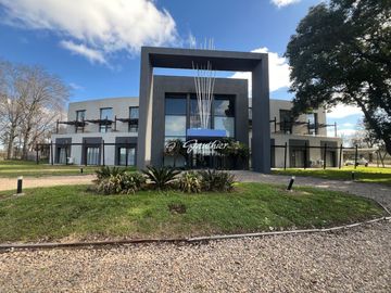 Depto VENTA CARPINCHOS de OTAMENDI EMPRENDIMIENTO SUPERIOR residencial