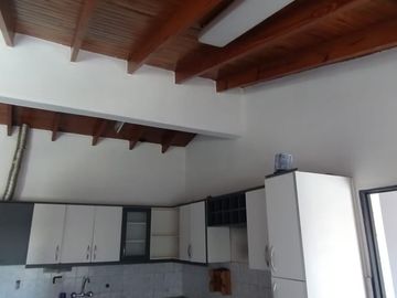 Chalet en venta de 3 dormitorios c/ cochera en Jesús Nazareno
