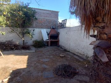 Chalet en venta de 3 dormitorios c/ cochera en Jesús Nazareno