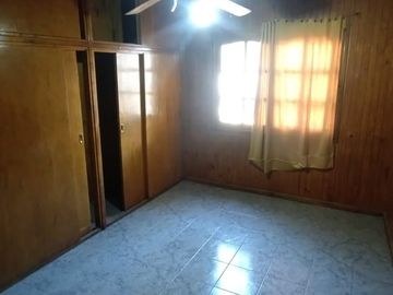 Chalet en venta de 3 dormitorios c/ cochera en Jesús Nazareno