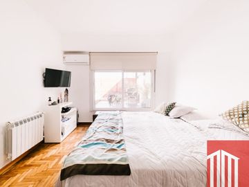 Departamento en venta de 5 dormitorios c/ cochera en Centro