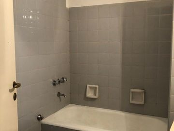 Soler 28 2 Dorm.   Calefac. Central U$S 75.000