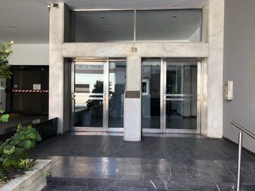 Soler 28 2 Dorm.   Calefac. Central U$S 75.000