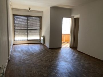 Soler 28 2 Dorm.   Calefac. Central U$S 75.000