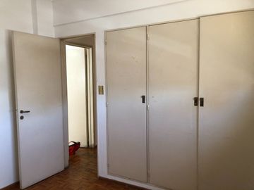 Soler 28 2 Dorm.   Calefac. Central U$S 75.000