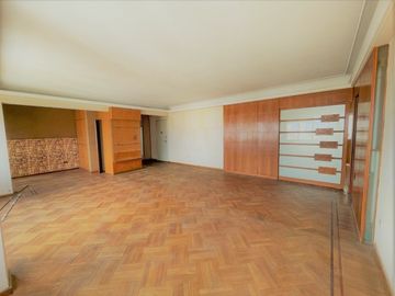 Importante Departamento.- Acepta Permuta