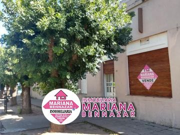 CASA + 2 LOCALES EN VENTA - IDEAL INVERSION
