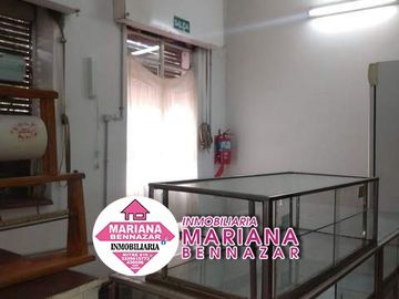 CASA + 2 LOCALES EN VENTA - IDEAL INVERSION