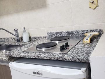 Departamento seminuevo MONOAMBIENTE AMOBLADO en venta  barrio Echesortu, Rosario