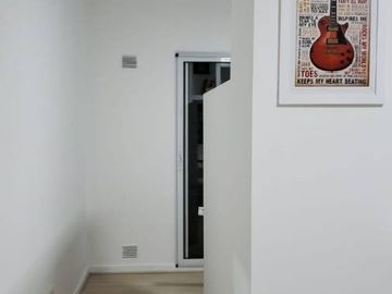 Departamento seminuevo MONOAMBIENTE AMOBLADO en venta  barrio Echesortu, Rosario