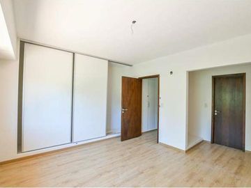 Casa en VENTA-Condos Ugarchete, Aldea Fisherton- 3 dorm 3 baños,2 cocheras,PATIO