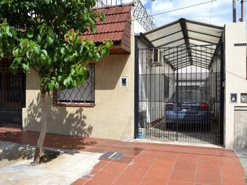 Casa Ph En Venta En Ramos Mejia Sur