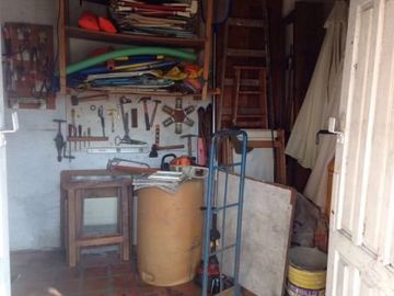 CASA QUINTA EN VENTA (O PERMUTA) EN LA SERRANITA SOBRE LOTE DE 6.540 m2 - KM. 25 DE LA RUTA 226