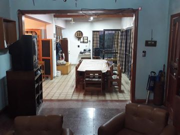 CASA QUINTA EN VENTA (O PERMUTA) EN LA SERRANITA SOBRE LOTE DE 6.540 m2 - KM. 25 DE LA RUTA 226