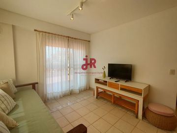 CODIGO 221 - CENTRO PLAYA PINAMAR - 3 AMBIENTES CON COCHERA Y PARRILLA