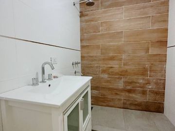 Departamento en venta de 2 dormitorios c/ cochera en Centro Gorriti 165