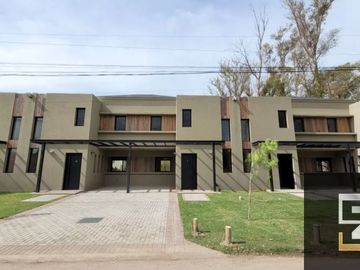 Hermoso Duplex A Estrenar En Ananda Canning