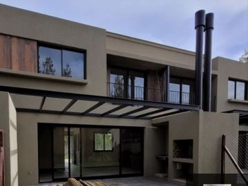 Hermoso Duplex A Estrenar En Ananda Canning