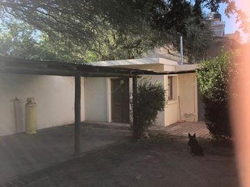 Talar de Mendiolaza, vivienda/local sobre Av Tissera