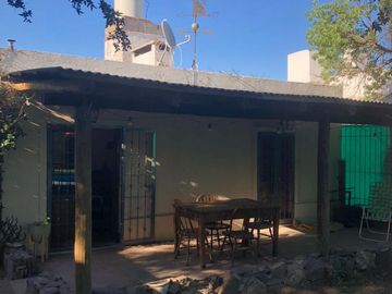 Talar de Mendiolaza, vivienda/local sobre Av Tissera