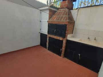 Dúplex en venta de 2 dormitorios c/ cochera en Costa Azul