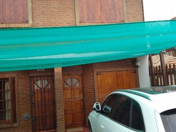Dúplex en venta de 2 dormitorios c/ cochera en Costa Azul