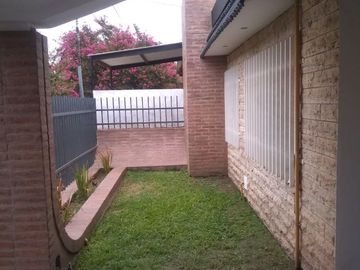 Apto Bancor , Villa Allende,  Casa en venta de 3 dormitorios c/ cochera