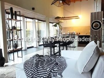 Casa en venta de 3 dormitorios en Villa Elisa, La Plata