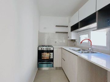 Departamento en venta de 2 dormitorios c/ cochera en Centro