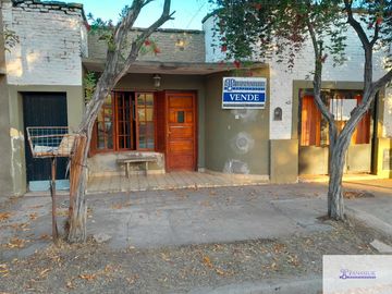 Casa en venta de 2 dormitorios c/ cochera en 9 de Julio