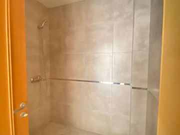 Casa en venta de 3 dormitorios c/ cochera en Ingeniero Maschwitz