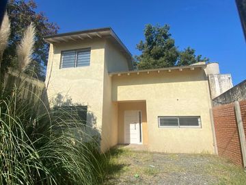 Casa en venta de 3 dormitorios c/ cochera en Ingeniero Maschwitz