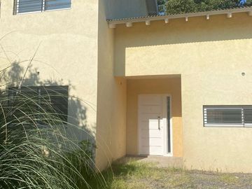 Casa en venta de 3 dormitorios c/ cochera en Ingeniero Maschwitz