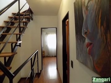 VENTA-TRIPLEX 4 AMB PATIO FONDO COCHERA 2 TZAS-PARQUE PATRICIOS