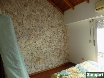 VENTA-TRIPLEX 4 AMB PATIO FONDO COCHERA 2 TZAS-PARQUE PATRICIOS