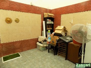 VENTA-TRIPLEX 4 AMB PATIO FONDO COCHERA 2 TZAS-PARQUE PATRICIOS