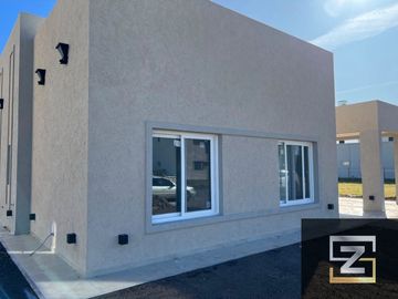 Casa en venta Barrio Privado San Felipe Canning