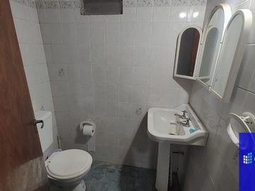 Casa en venta de 4 dormitorios c/ cochera en Costa Azul